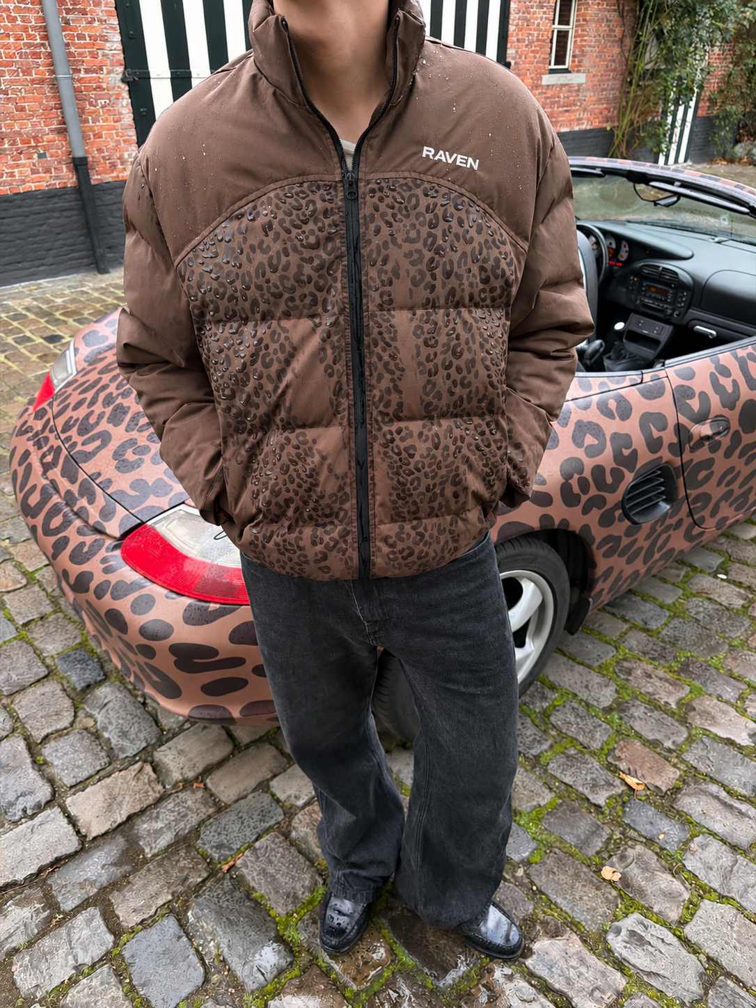 Water Reactive Cheetah Puffer - Brown